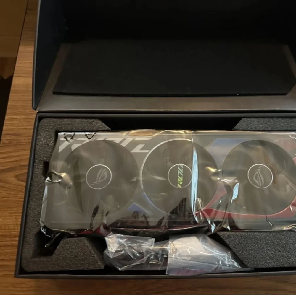 4080 asus